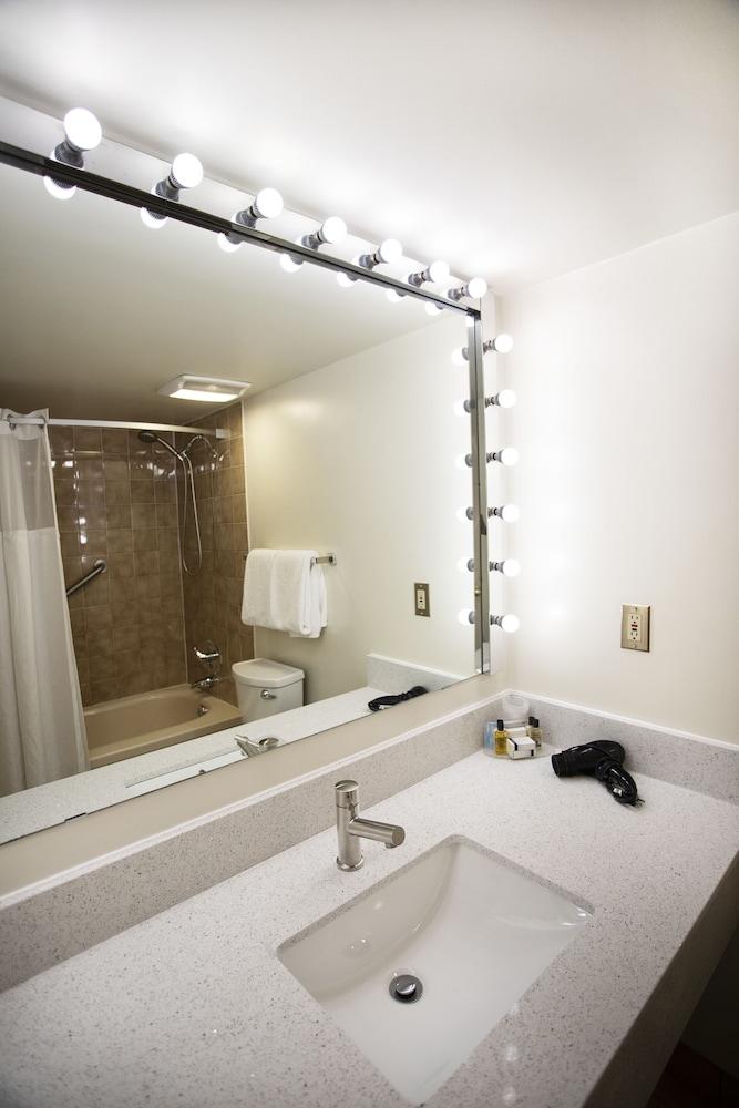 The Business Aparthotel 3*